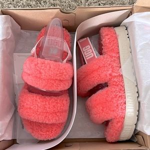 Ugg “Fluffy Yeah Slide” Slippers. Size 9